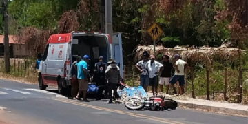 Homem morre após perder controle de moto em estrada, no povoado Cacimba Velha