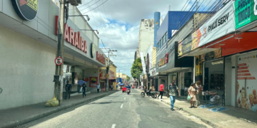 Comércio fecha no Dia do Comerciário na segunda-feira (26) em Teresina